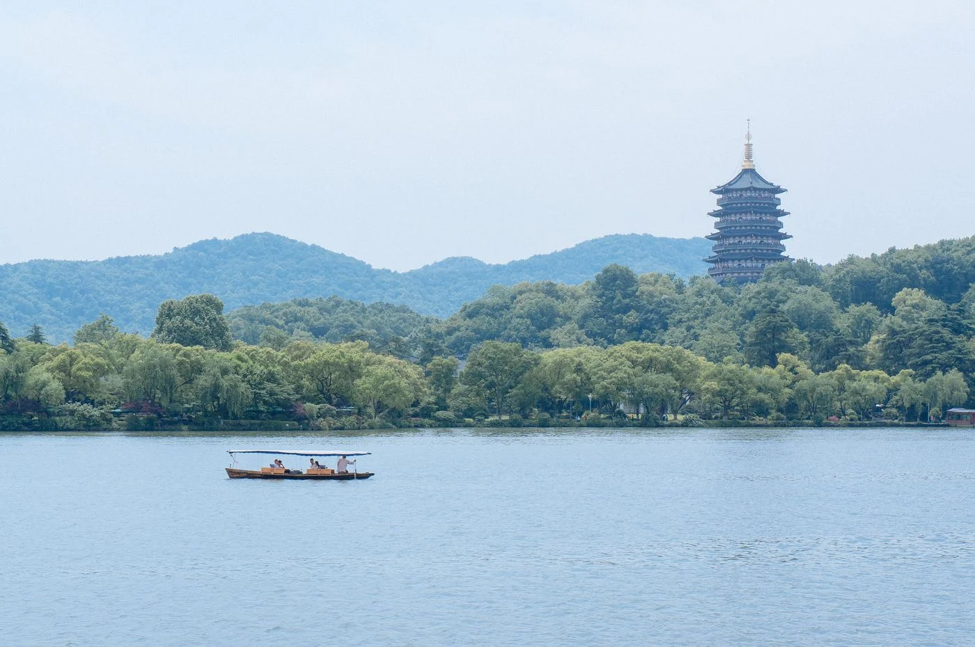 ภาพถ่ายจริงของ หางโจว: West Lake and Leifeng Pagoda