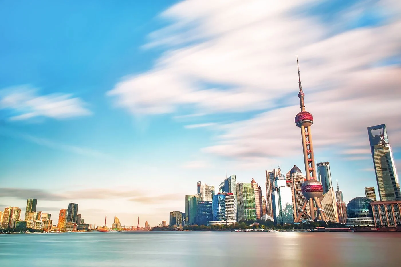 Ein echtes Foto von Shanghai: Pudong skyline